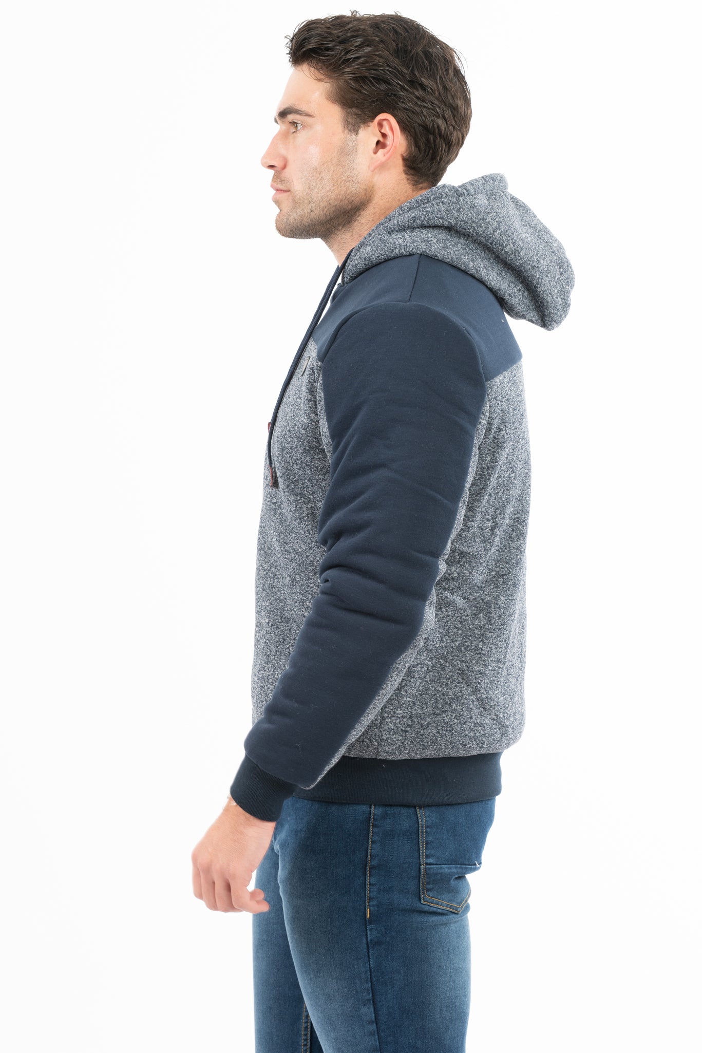 CN-42-JKT-TARRANT-PKB